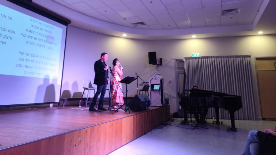 תמיד-עולה-המנגינה-04