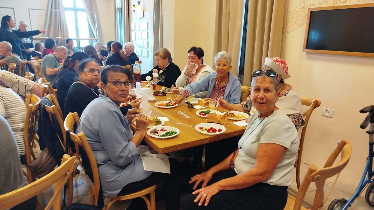 טיול מונגש לזיקים לכל ותיקי אשכול