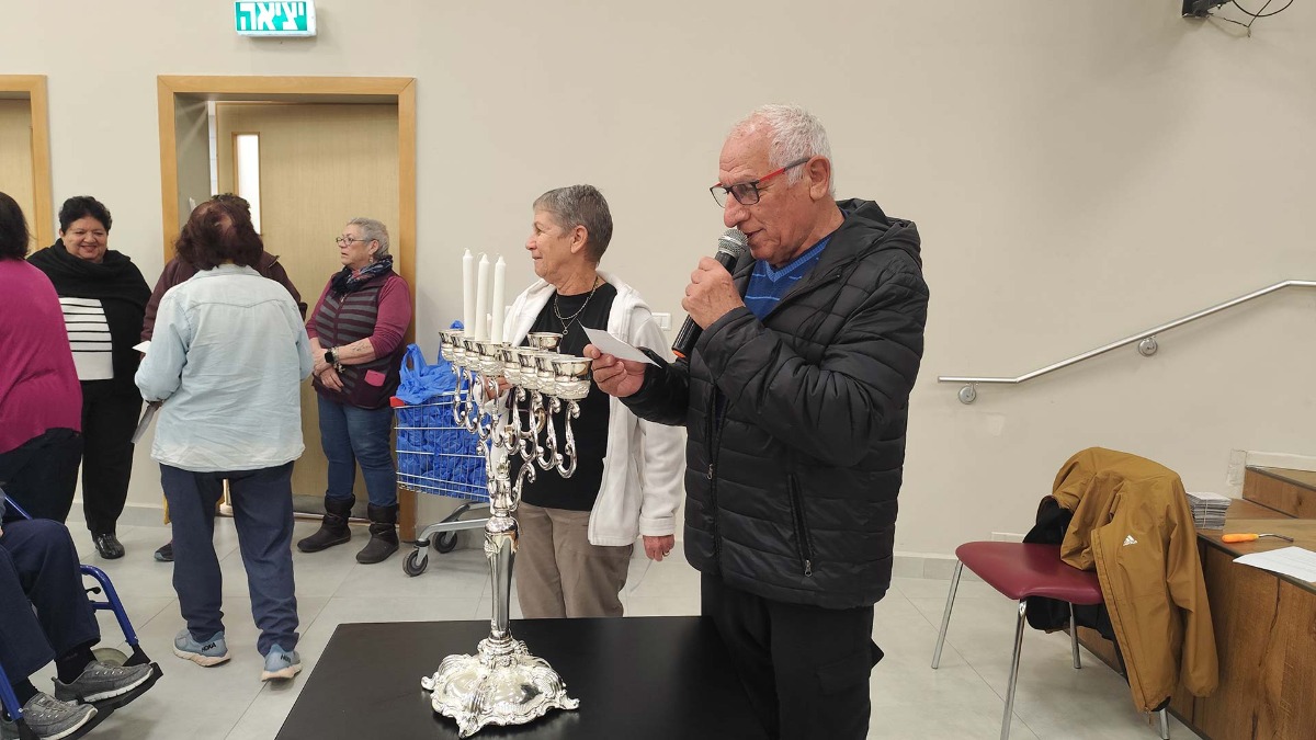 הדלקת נרות חנוכה וקונצרט