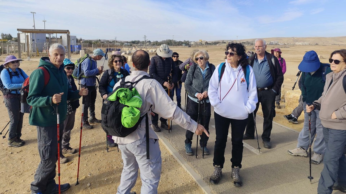 מיטיבי לכת מטיילים בשבילי ישראל עם יוני שטרן - הר ונחל צרור