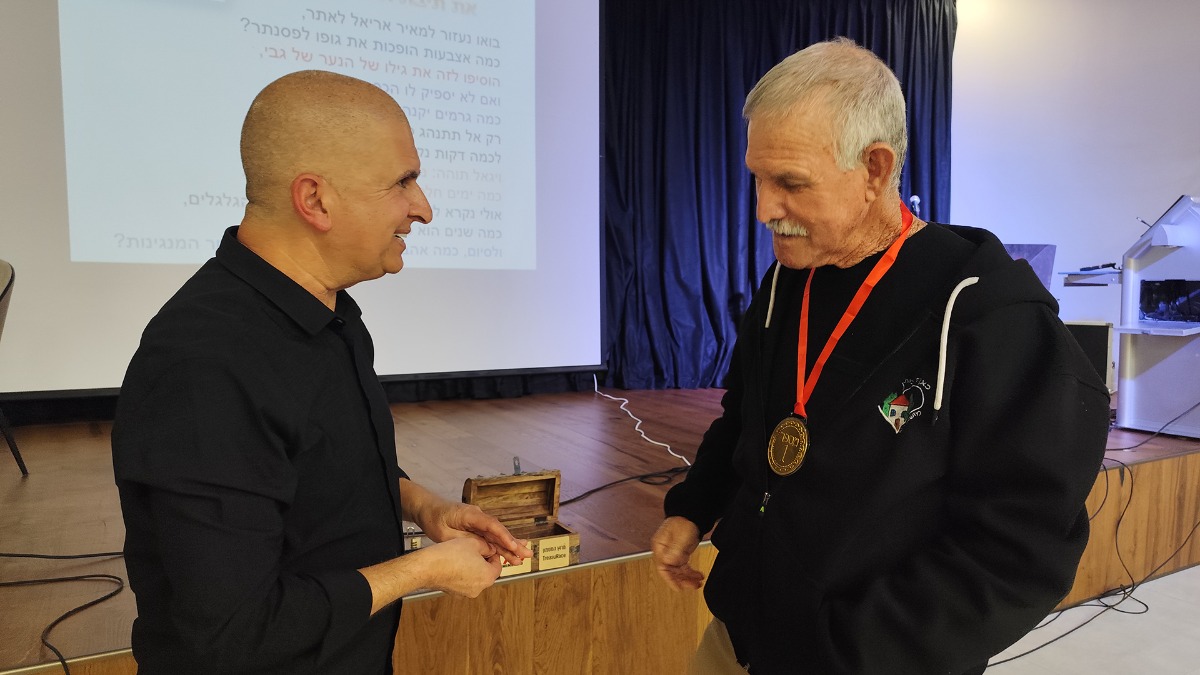 מופע שרים ופותרים עם יואב בן חיים ויאיר מצפה