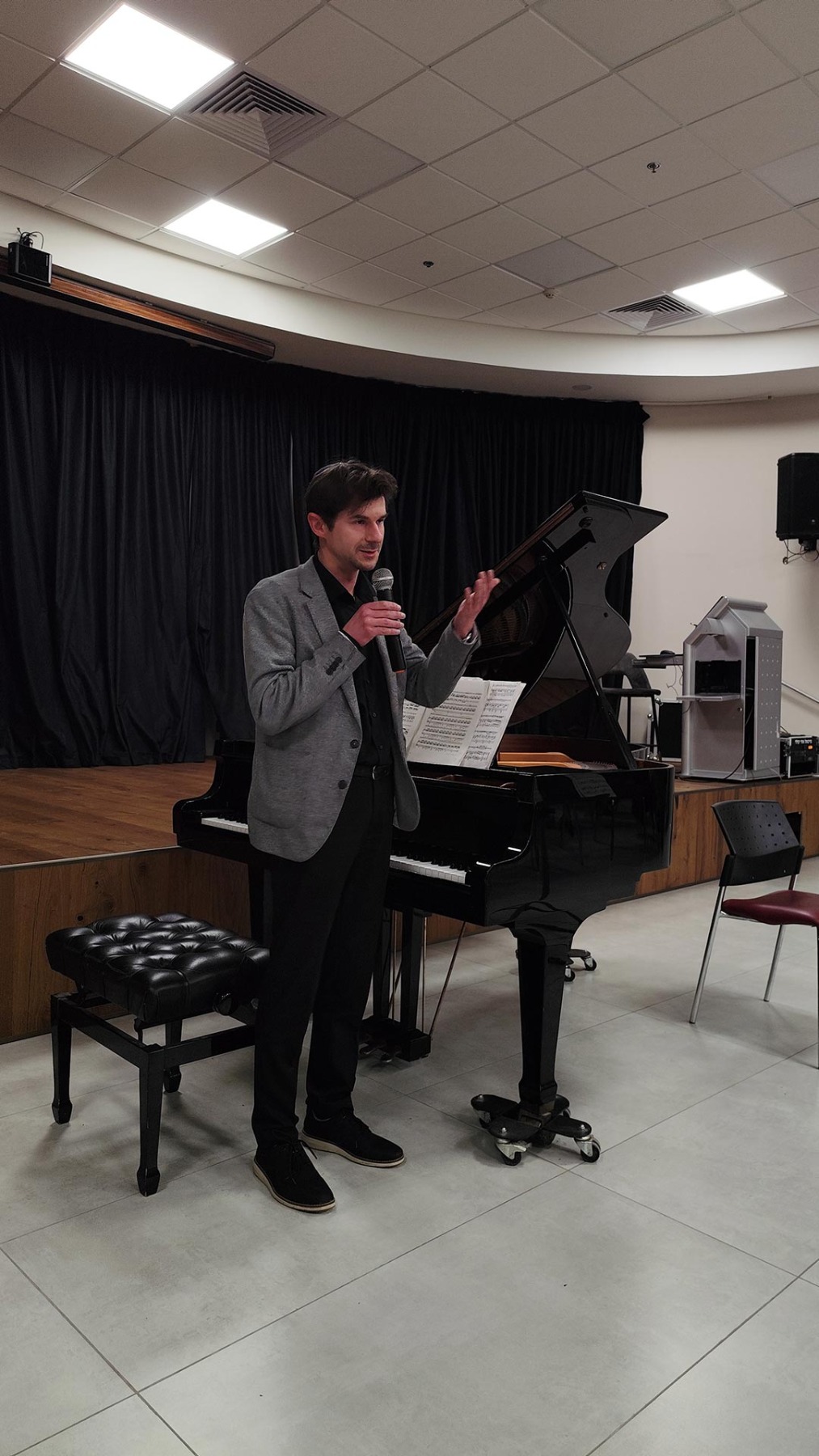 קונצרט צלילי בוקר - רומן סליוטוב ונגני התזמורת הסימפונית של ברגיש גלאדבך (גרמניה)