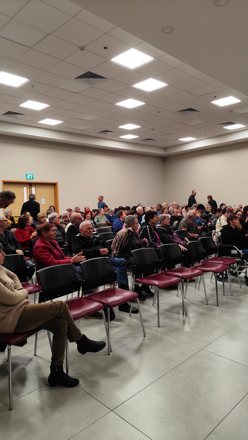 קונצרט צלילי בוקר - רומן סליוטוב ונגני התזמורת הסימפונית של ברגיש גלאדבך (גרמניה)