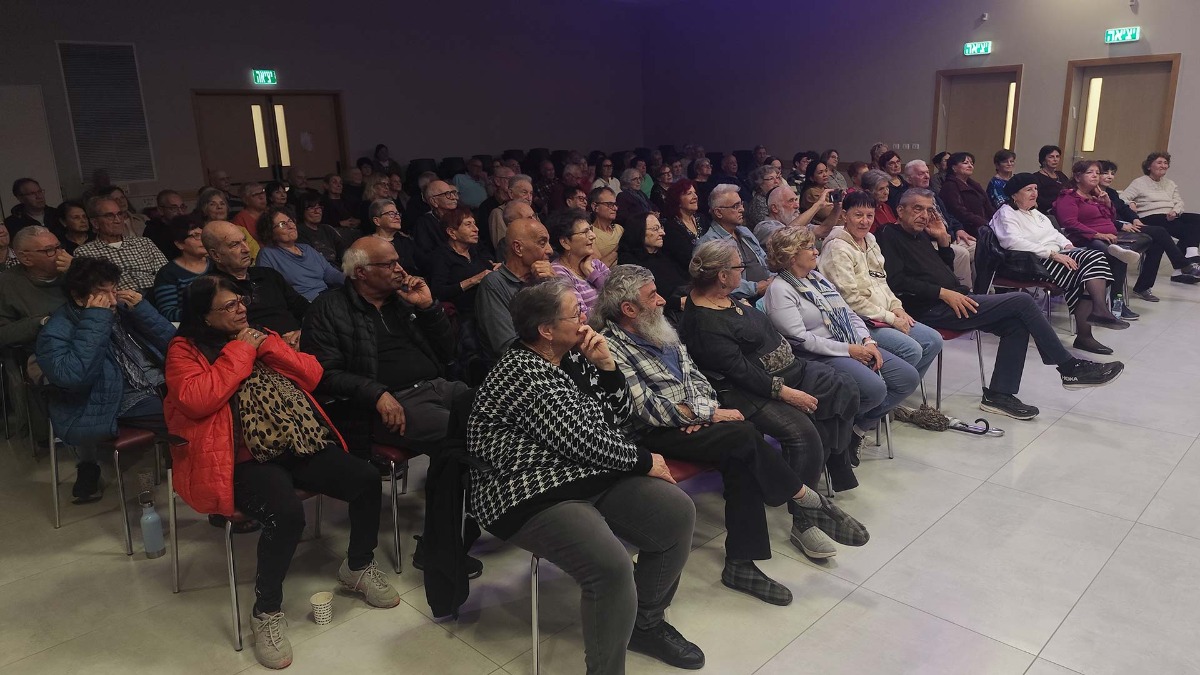 פנינים מוזיקליות - מופע סובב עולם - עם שלישיית הוירוטואוזים הבינלאומית