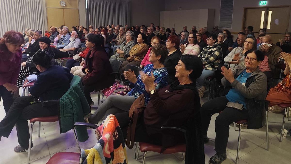 פנינים מוזיקליות - מופע סובב עולם - עם שלישיית הוירוטואוזים הבינלאומית