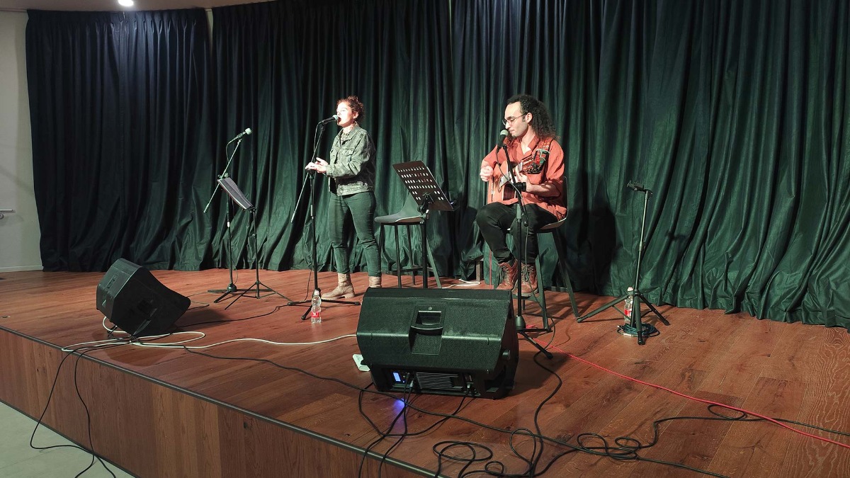 מופע כשהגעגוע הופך להשראה - גולדי פוירשטיין הס