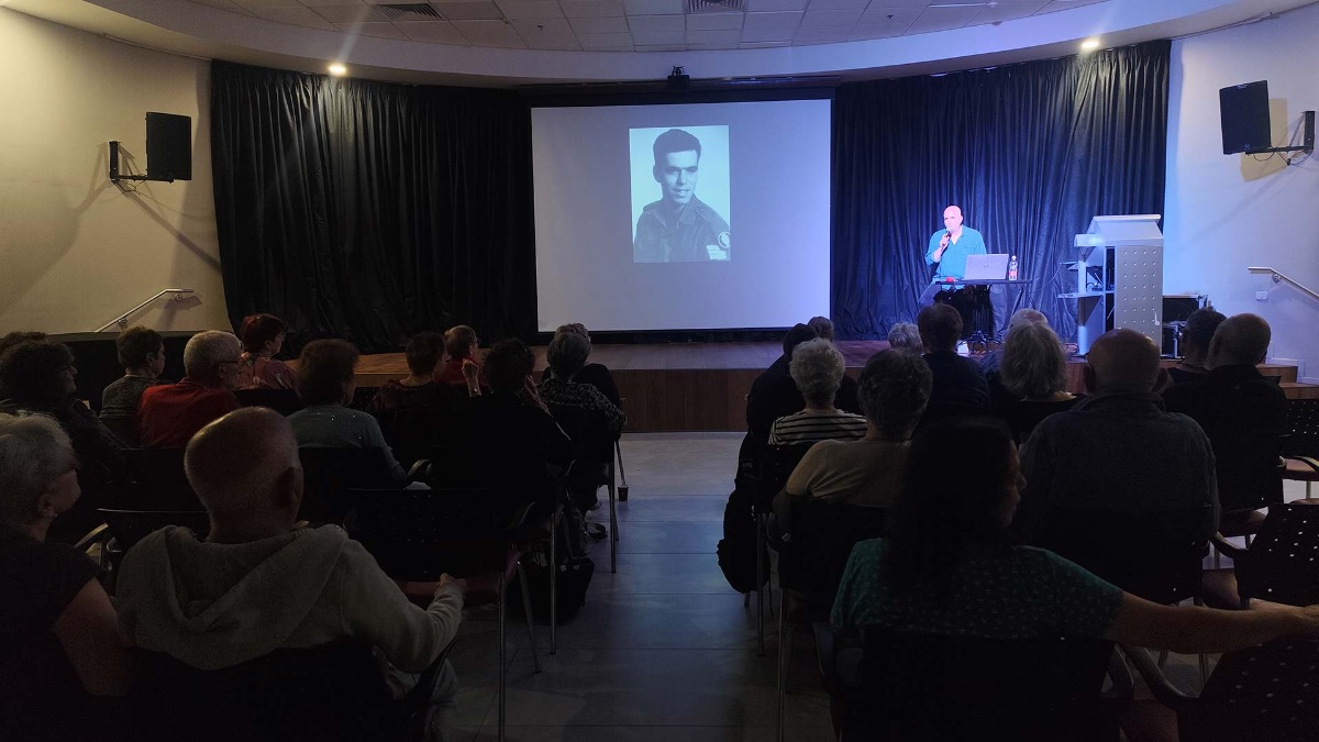 הרצאת צלילי הזיכרון - הסיפורים שמאחורי שלושה משירי הזיכרון המפורסמים ביותר - יובל ניב