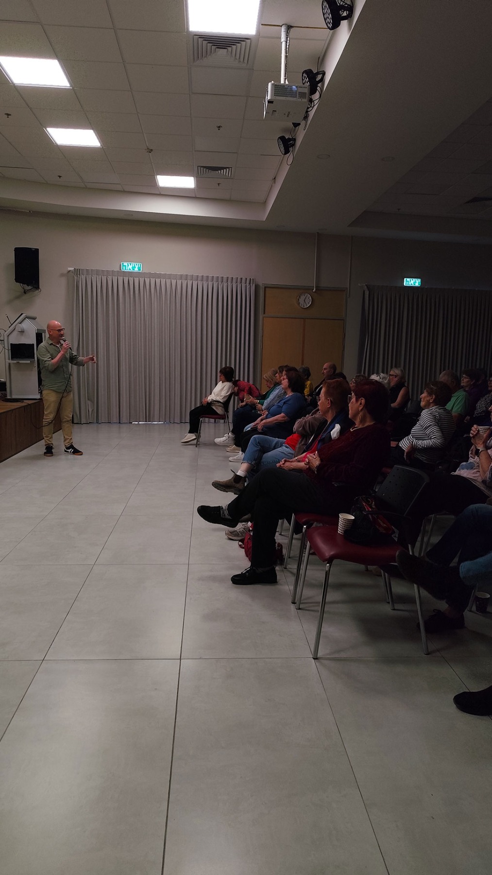 הקרנת הסרט הורה ושיח עם הבמאי אבי וייסבלאי